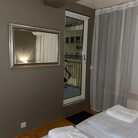 Ferienwohnung Penthouse On The Main Street, Town Center Akureyri Exterior foto