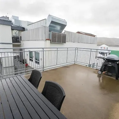 Ferienwohnung Penthouse On The Main Street, Town Center Akureyri Exterior foto